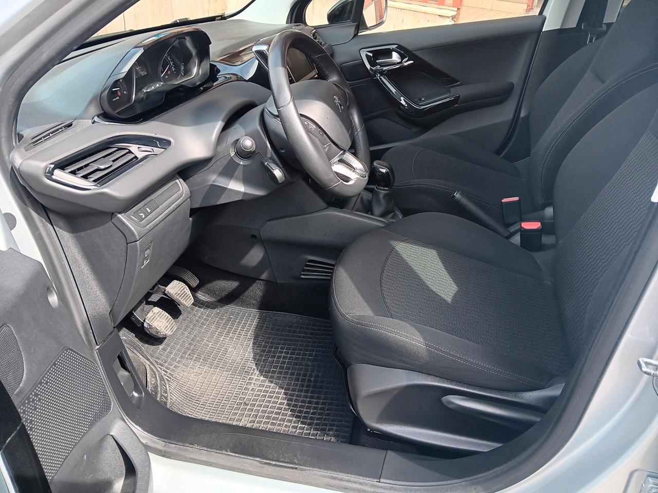 Peugeot 208 BlueHDi 75 5 porte Allure