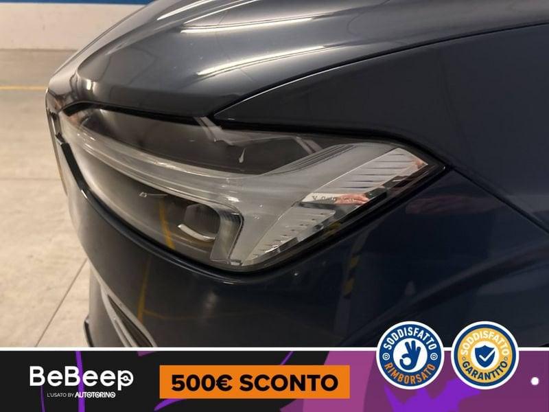 Volvo XC60 2.0 B4 MOMENTUM PRO AWD AUTO