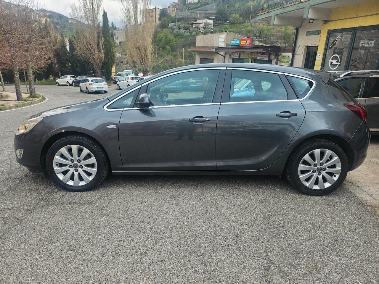 Opel Astra 1.7 CDTI 125CV Cosmo 2012