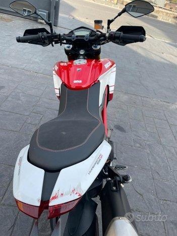 Ducati Hypermotard 939