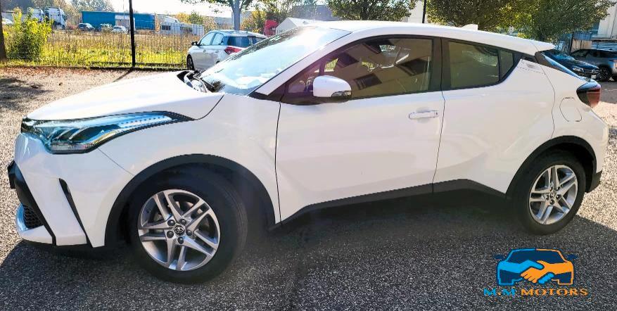 Toyota C-HR 1.8h Business e-cvt