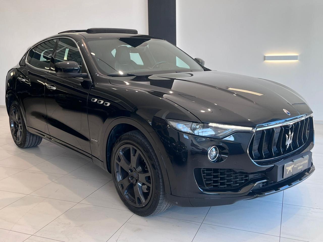 MASERATI LEVANTE 3.0 250CV GRANSPORT TETTO APRIBILE