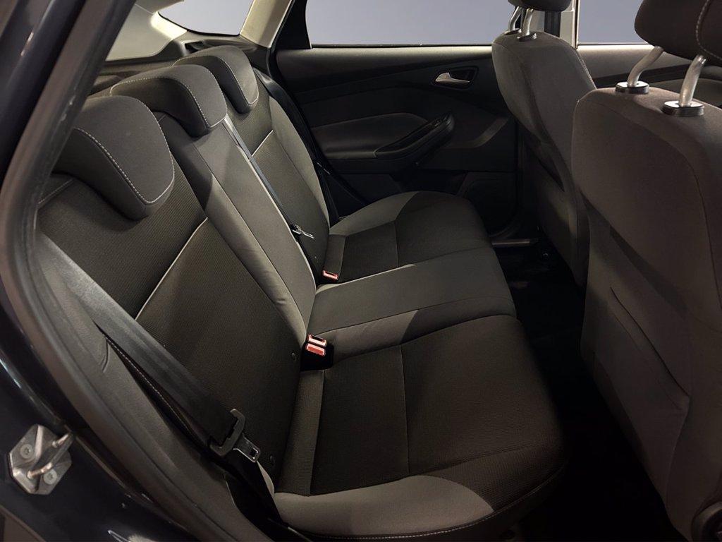 FORD Focus Titanium 5 porte del 2011