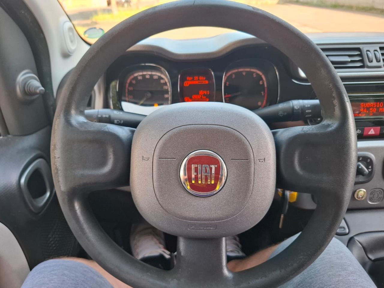 Fiat Panda 1.2 Dynamic SOLAMENTE 127.000 KM