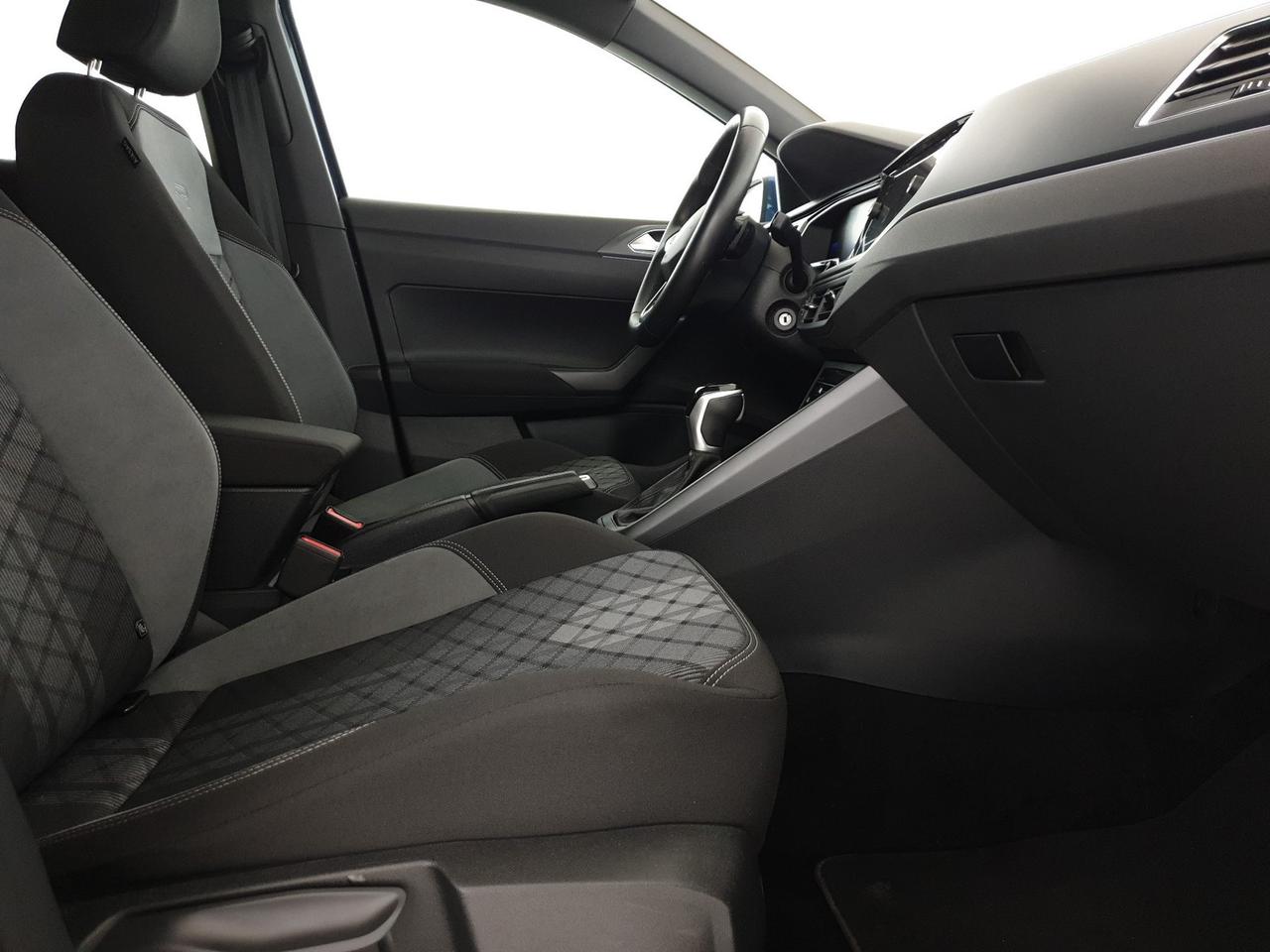 Volkswagen Polo 1.0 tsi r-line 110cv dsg