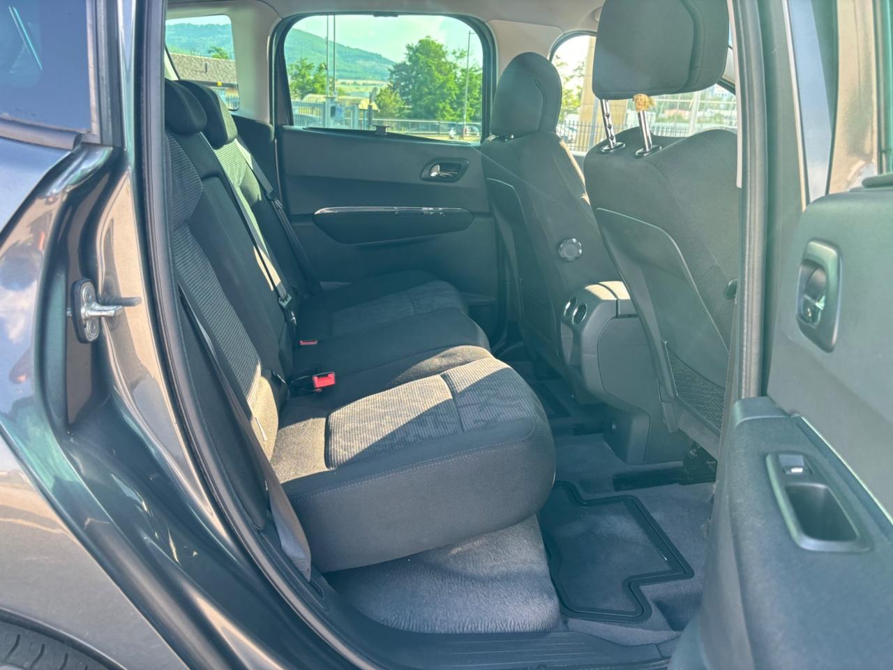 Peugeot 3008 1.6 HDi 110CV Tecno