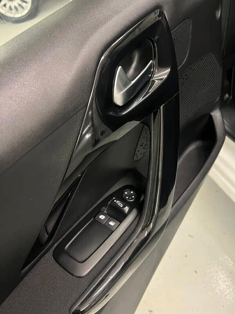 Peugeot 208 PureTech 82 5 porte Active