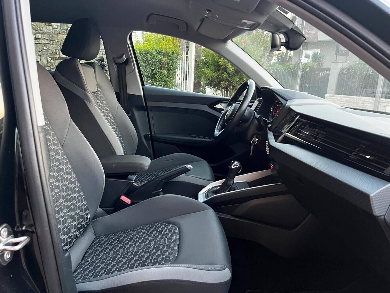 Audi A1 SPB 35 TFSI S tronic -2019- MATRIX