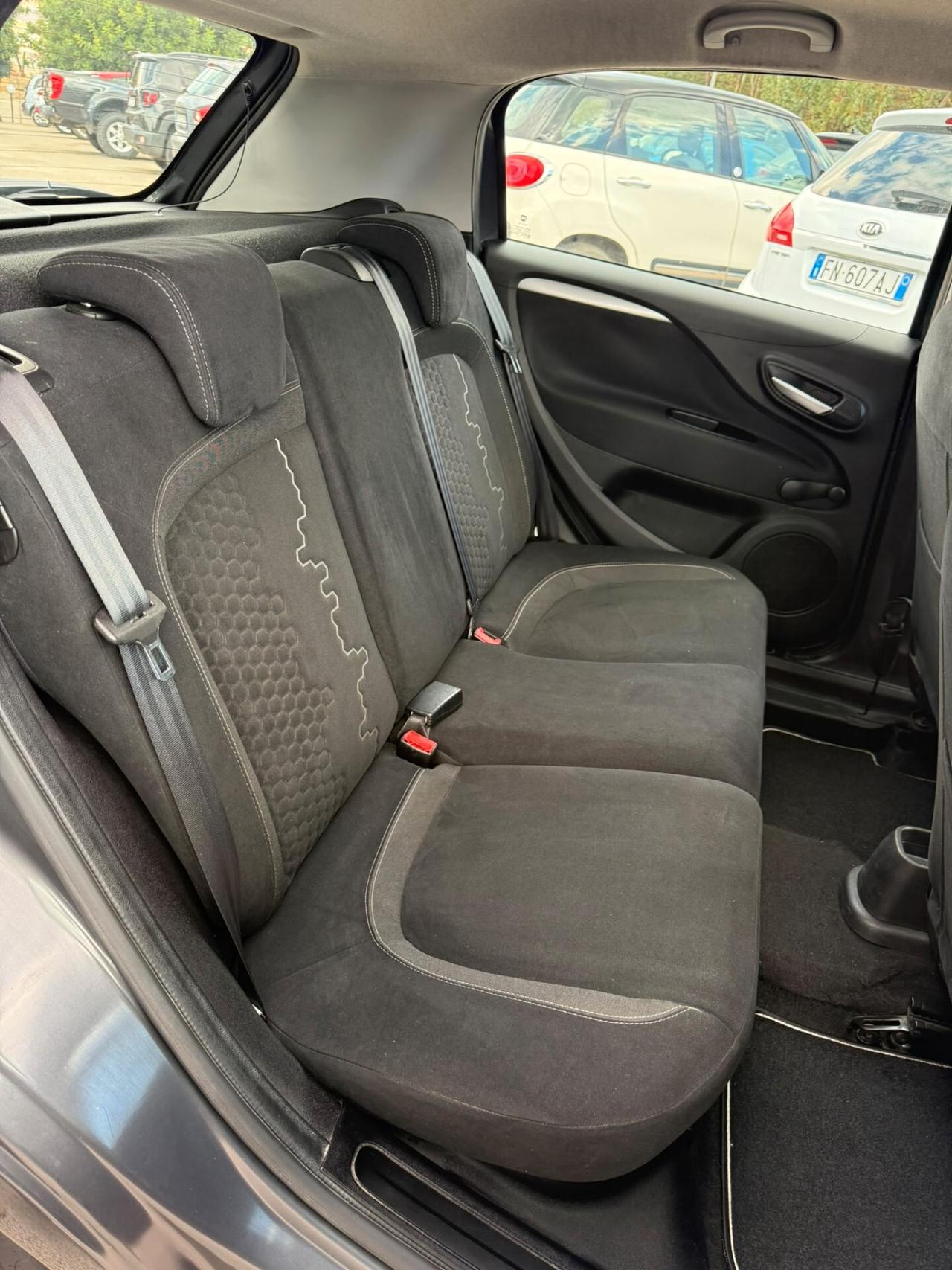 Fiat Punto 1.3 MJT II 75 CV 5 porte Lounge