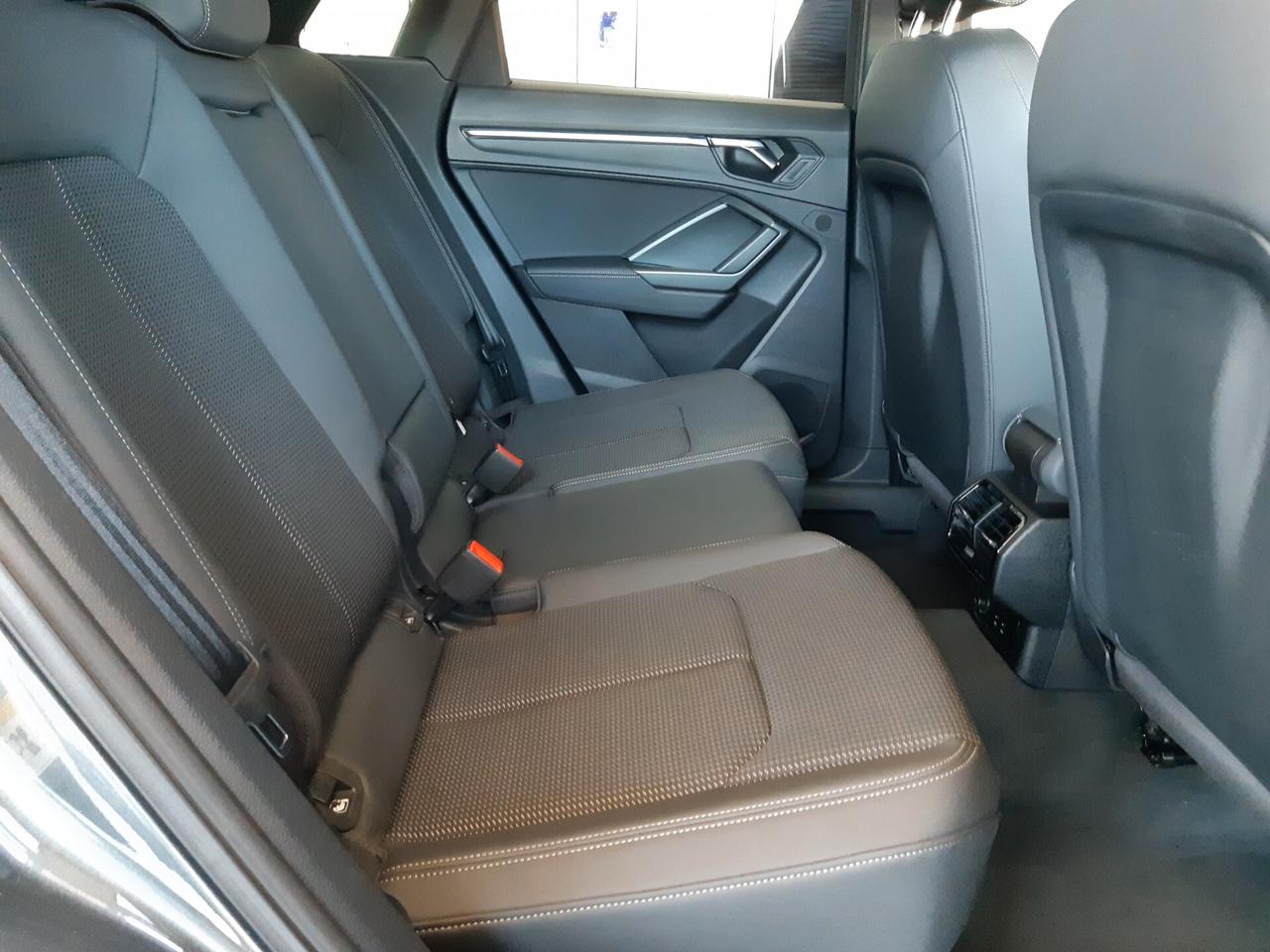 Audi Q3 40 TDI quattro S tronic S line edition