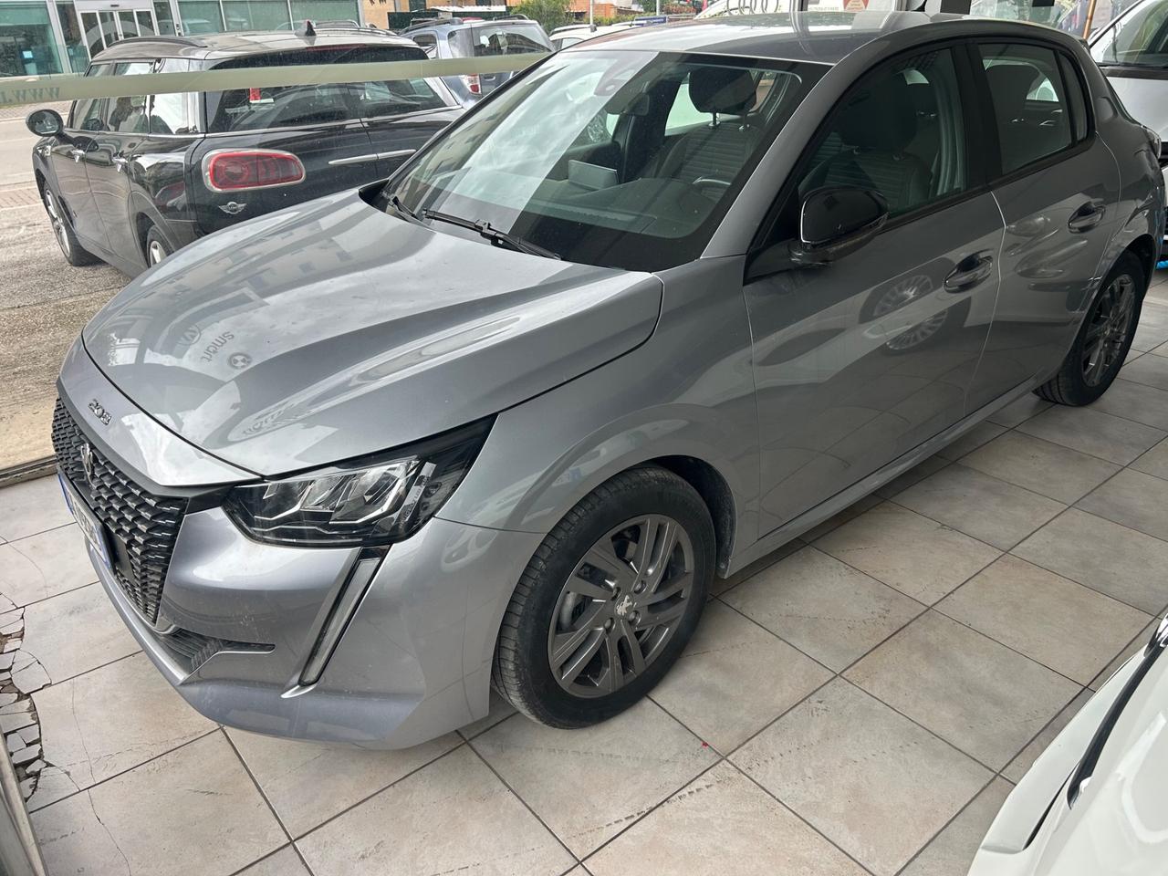 Peugeot 208 PureTech 75 “ PARI AL NUOVO 32.000 KM”