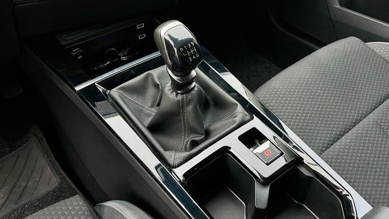 OPEL ASTRA 1.5 TURBO DIESEL BUSINESS ELEGANCE 131CV - FULL LED, VIRTUAL COKPIT, NEOPATENTATI