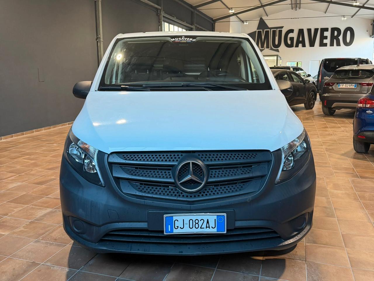 MERCEDES EVITO LONG ELETTRICO