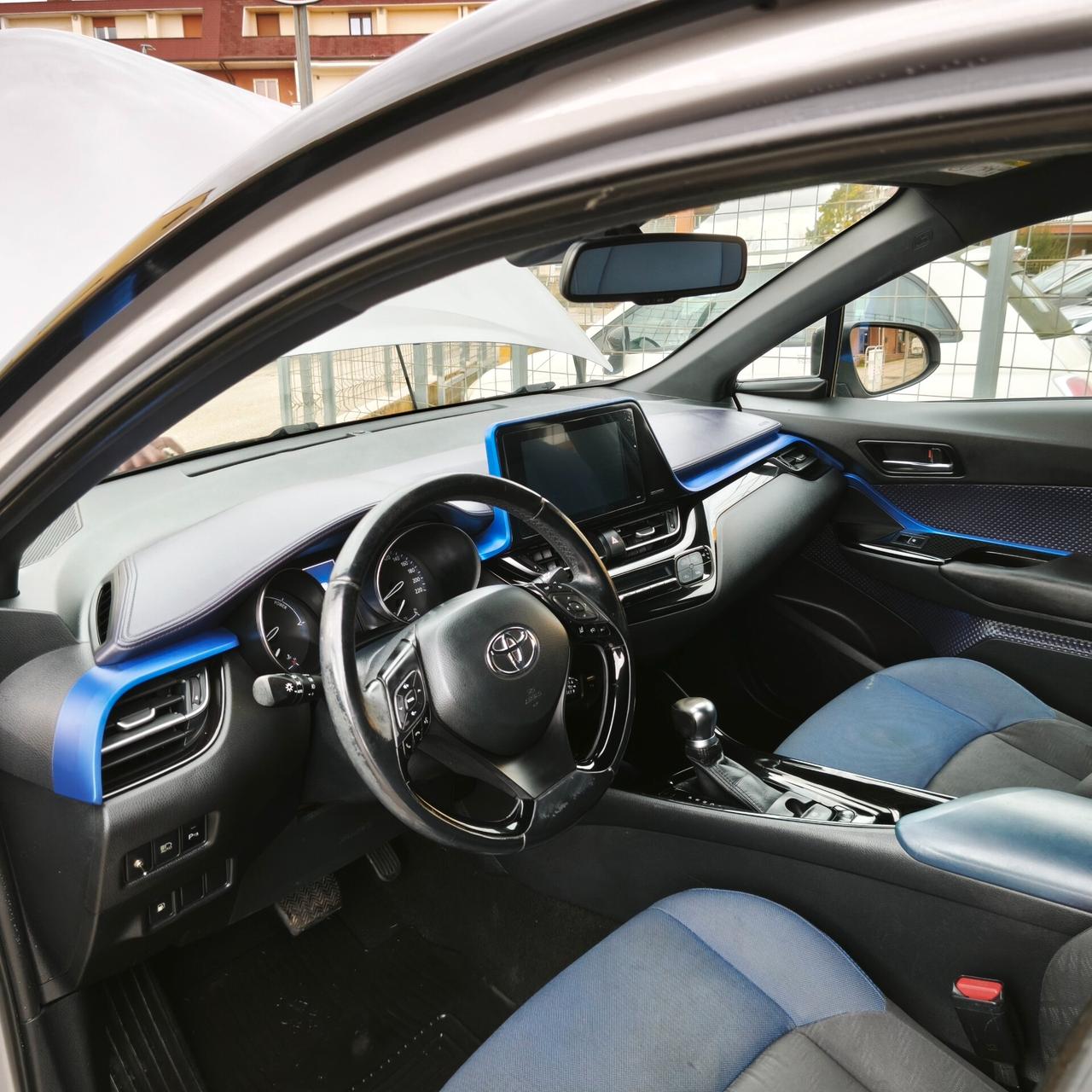 Toyota C-HR 1.8 Hybrid E-CVT Style