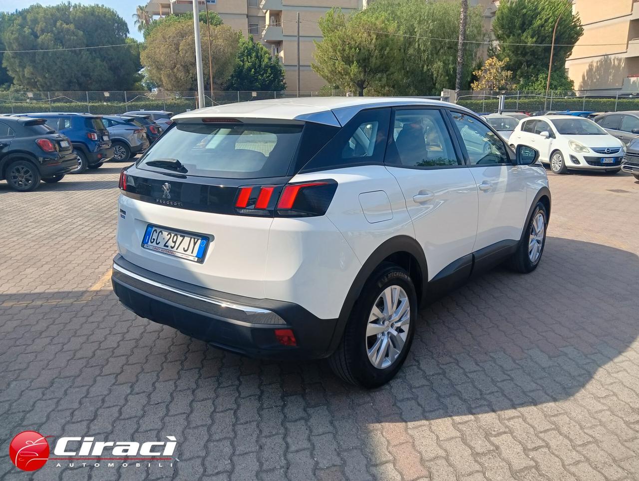 Peugeot 3008 BlueHDi 130 EAT8 Business