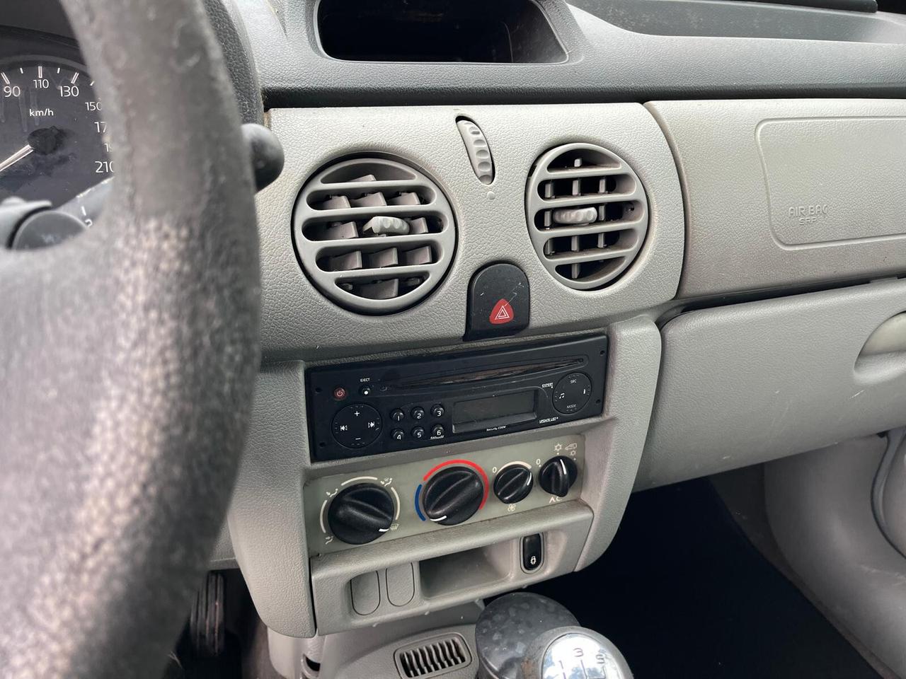 Renault Kangoo 1.5 dCi/70CV 5p. Luxe