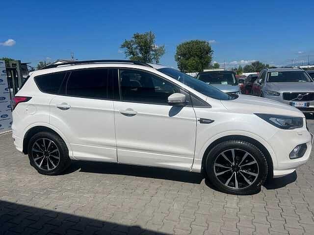 Ford Kuga 1.5 TDCI 120 CV S&S 2WD ST-Line