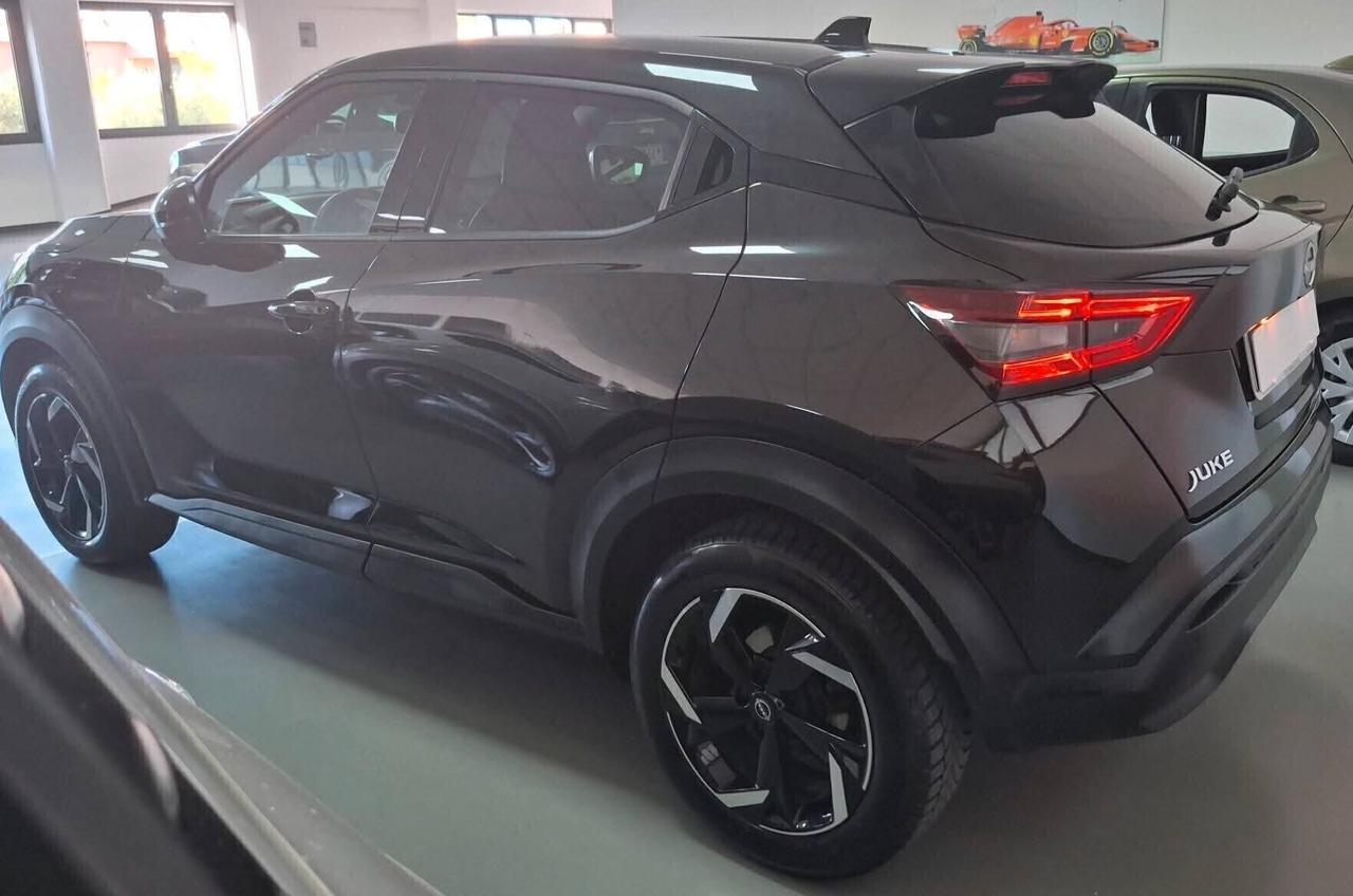 Nissan Juke 1.0 DIG-T 114 CV N-Connecta