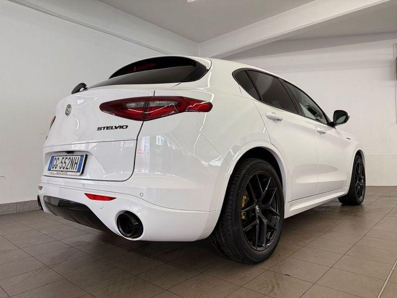 Alfa Romeo Stelvio 2.2 Turbodiesel 210 CV AT8 Q4 Veloce