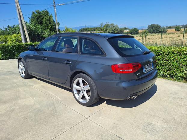 Audi A4 Avant 2.0 TDI Sport Paket 2008 Xeno Pelle