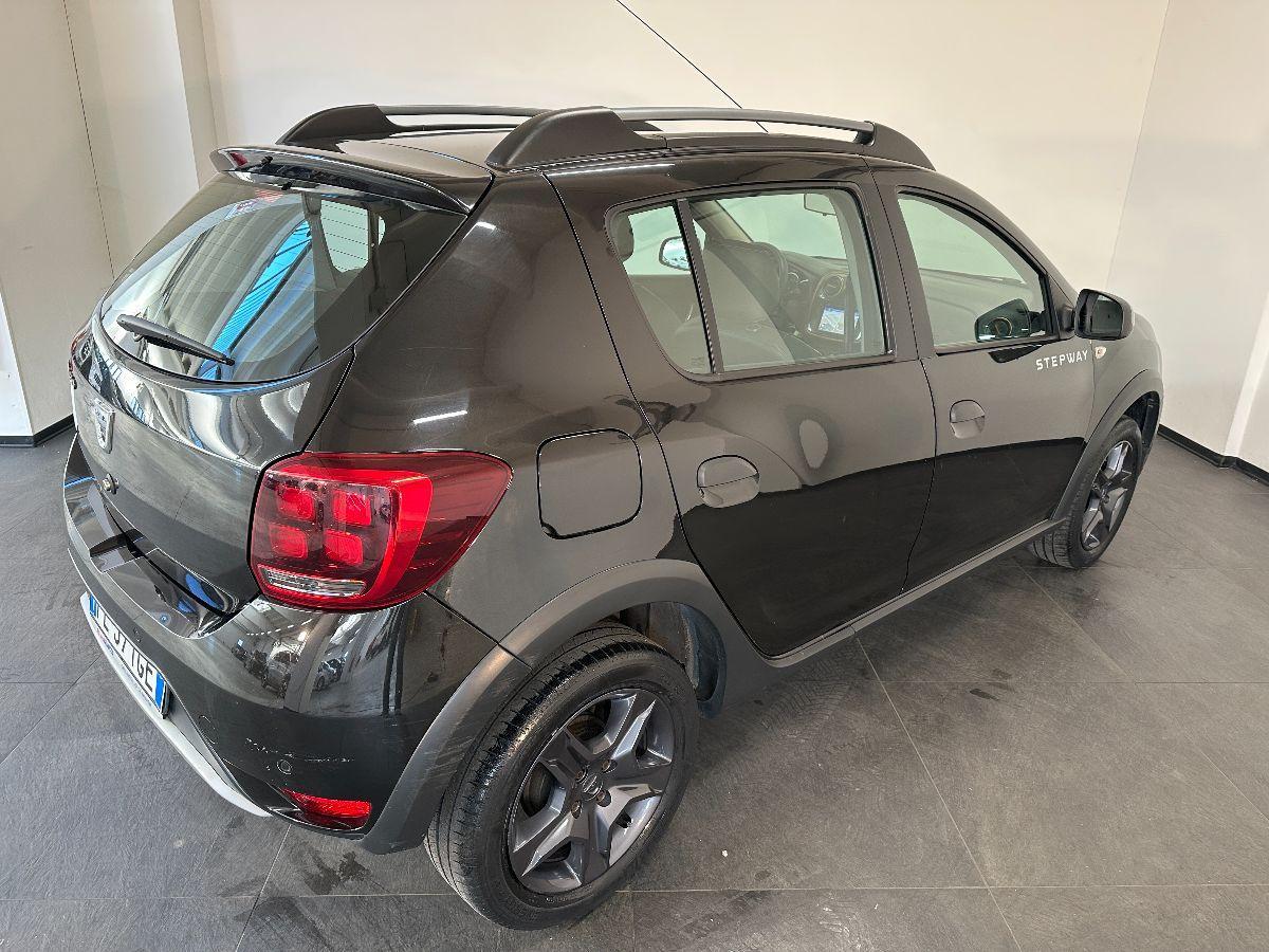 DACIA Sandero Stepway 1.5 dCi 90 CV