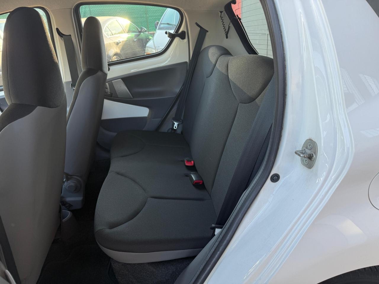 Toyota Aygo 1.0 12V VVT-i 5 porte Sol Connect