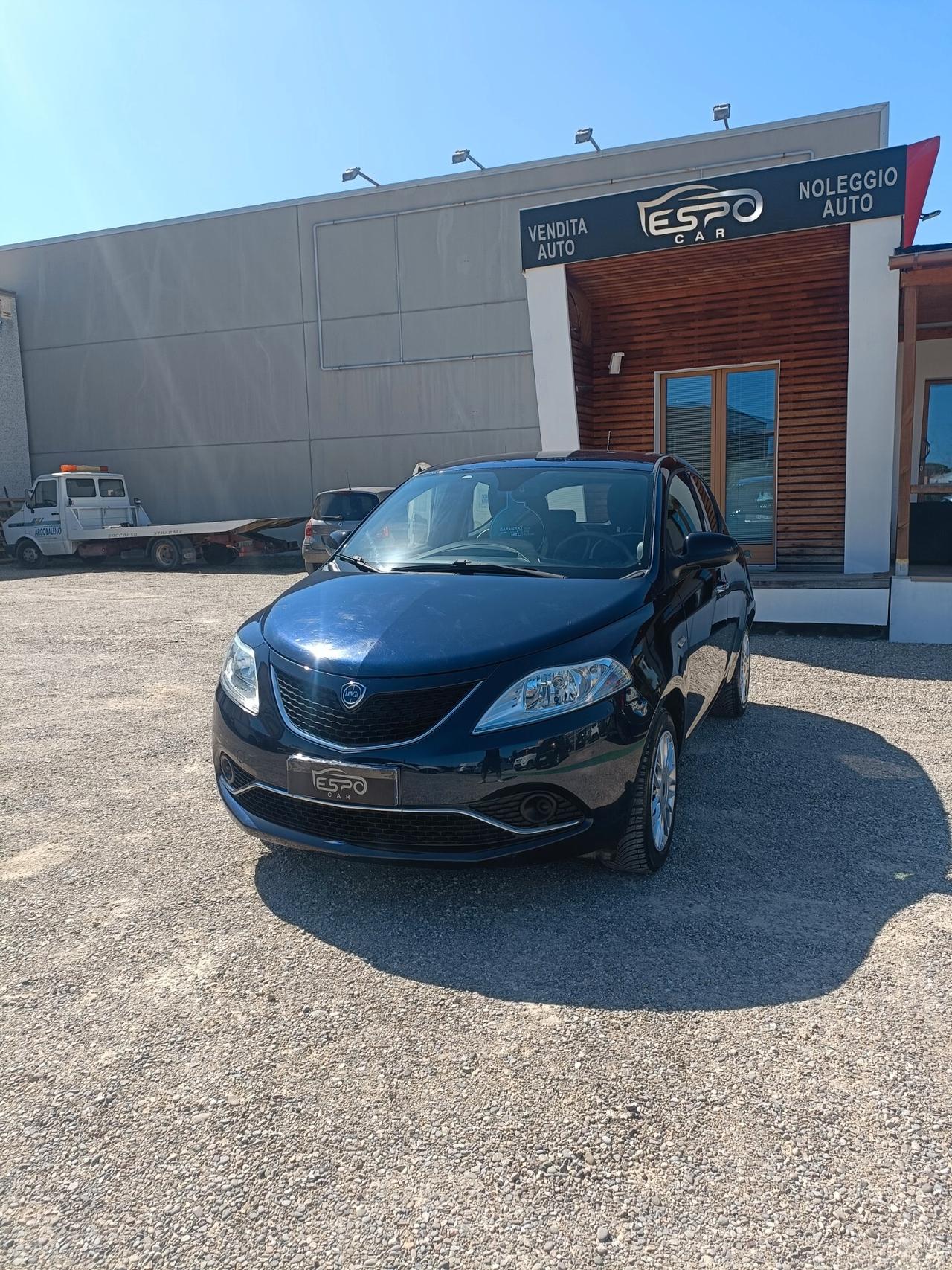 Lancia Ypsilon 1.3 MJT 16V 95 CV 5 porte S&S Silver
