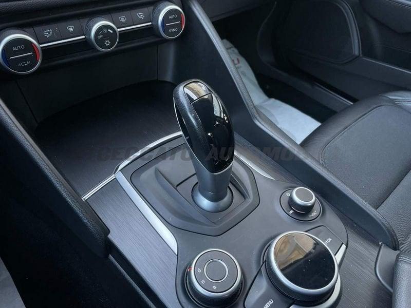 Alfa Romeo Giulia Giulia 2.2 t Super 150cv auto