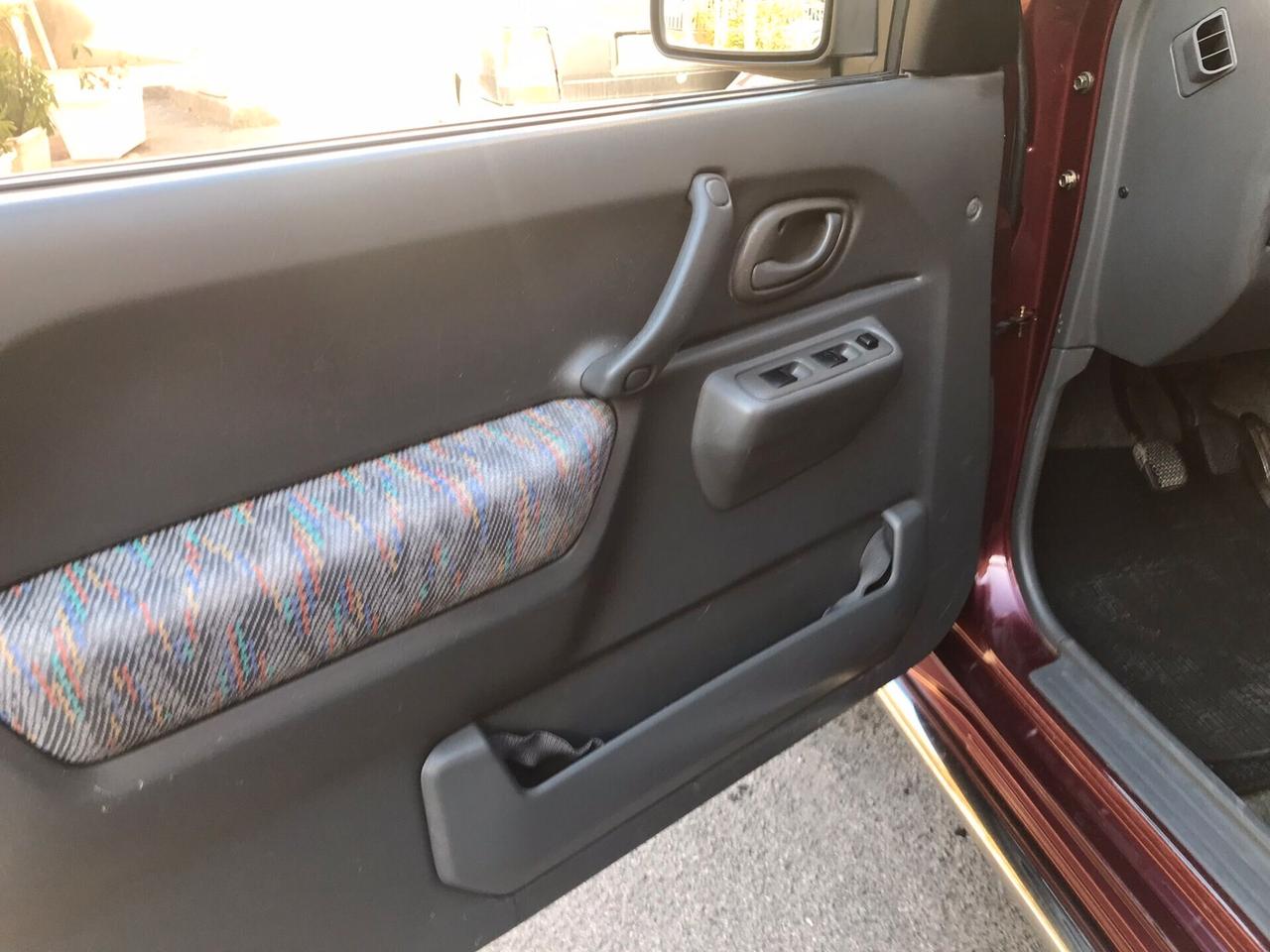 Suzuki Jimny 1.3i 16V cat 4WD JLX 114000 km