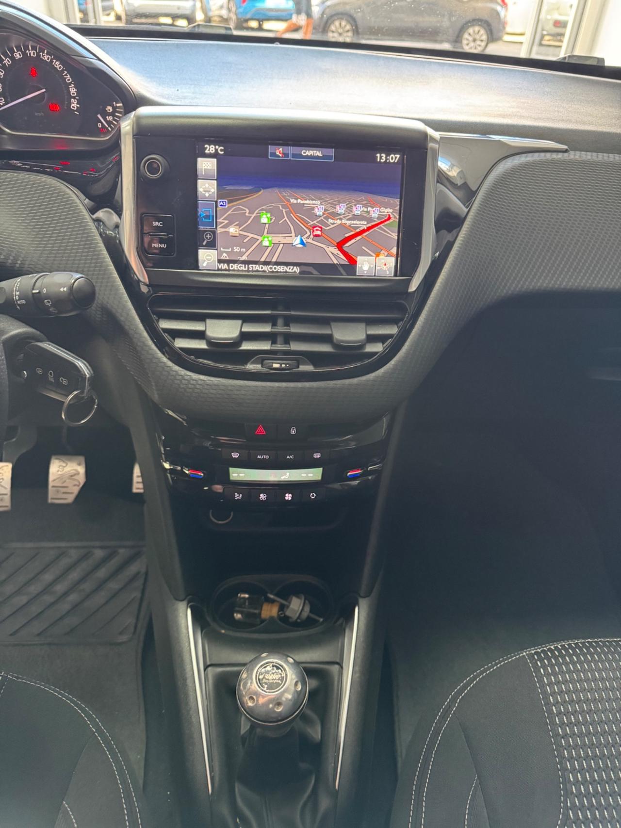 Peugeot 208 BlueHDi 100 5 porte Allure