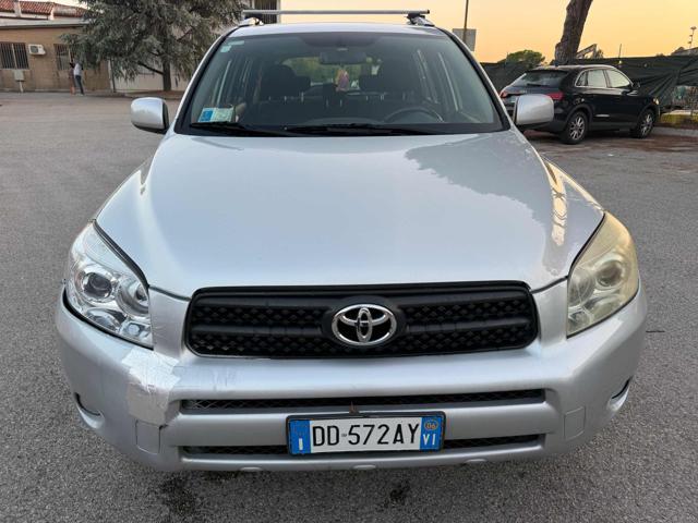 TOYOTA RAV 4 MY23 RAV4 2.2 D-4D 136 CV Luxury senza lavoro da fare
