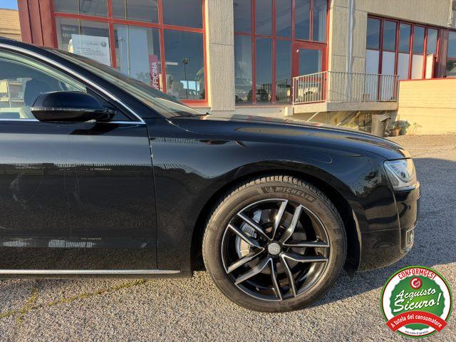 AUDI A8 50 TDI 3.0 quattro Fari Full Led R.Lega 19"