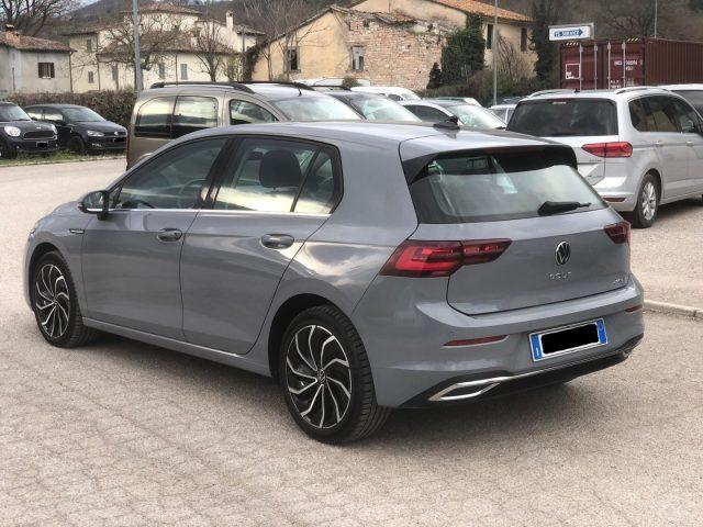 VOLKSWAGEN Golf 1.5 eTSI DSG Executive TETTO PANORAMICO VIRTUAL
