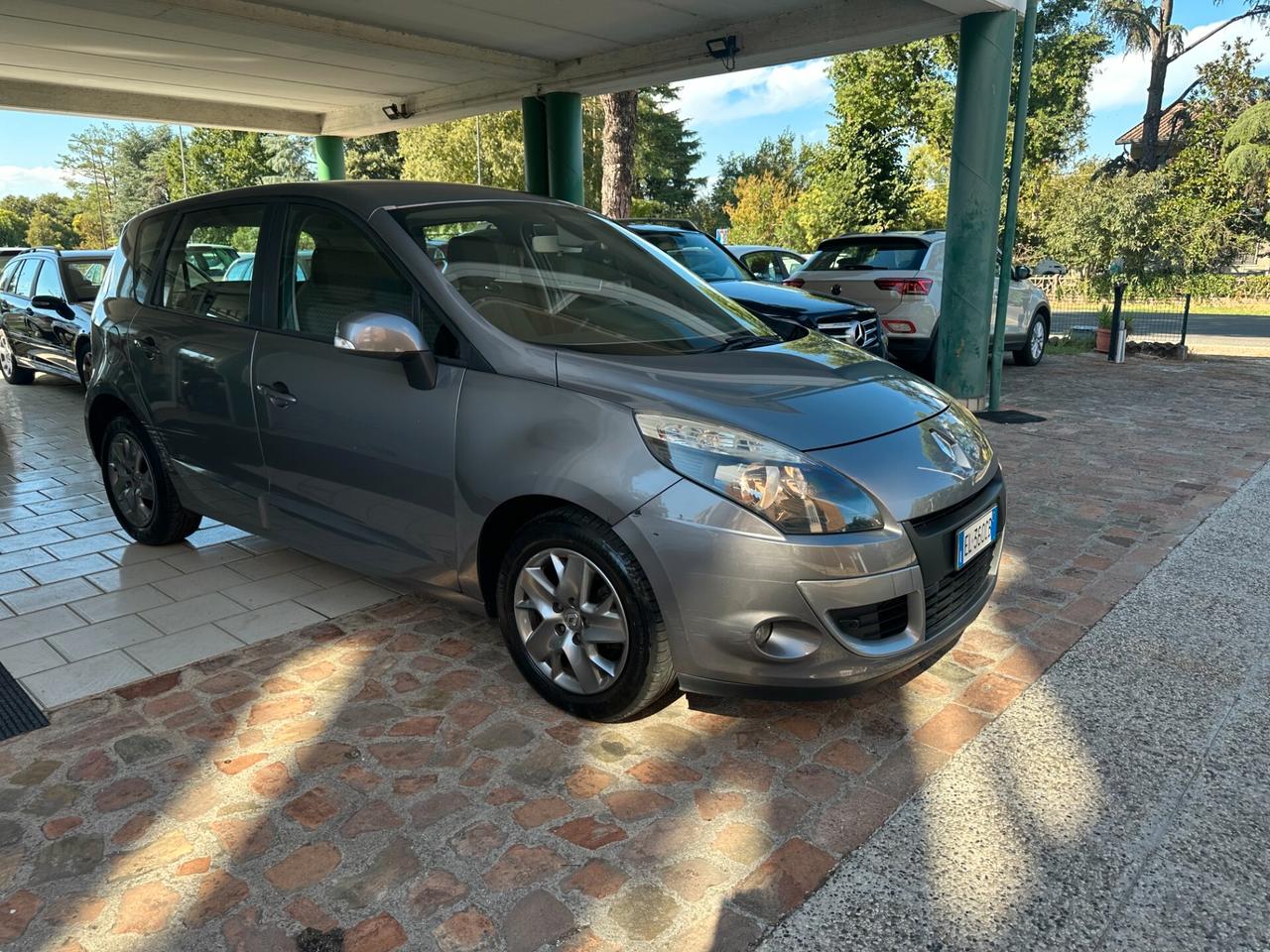Renault Scenic X-Mod 1.5 dCi 110CV