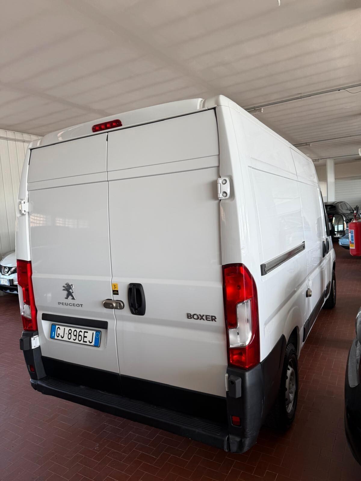 Peugeot Boxer 330 2.2 BlueHDi 140 S&S PC-TM Furgone