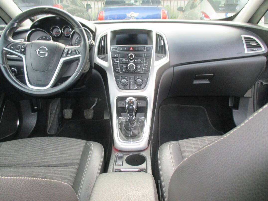 Opel Astra GTC 1.6 Turbo 180CV 3 porte Cosmo S