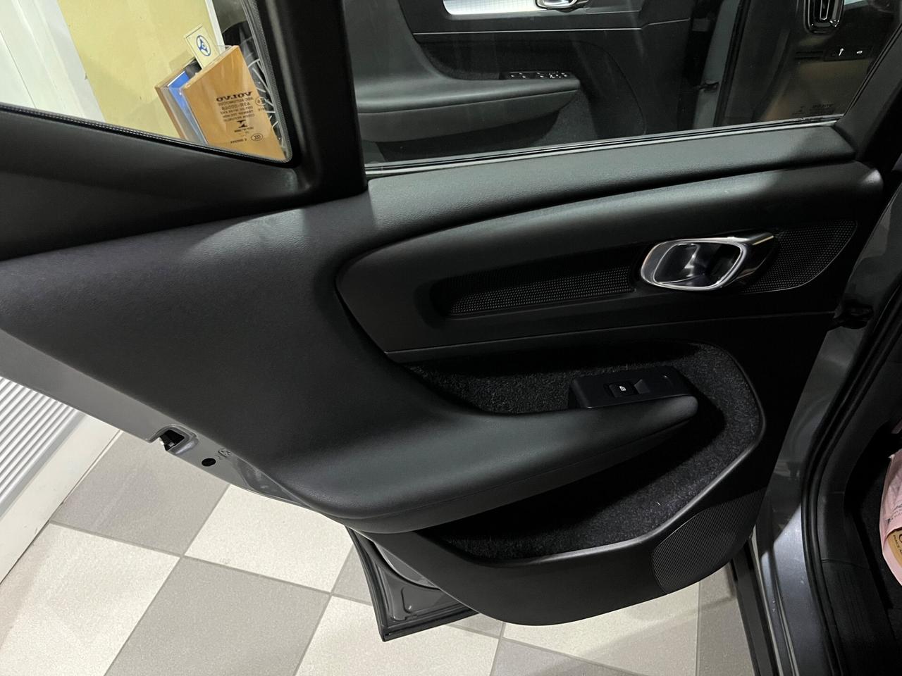Volvo XC40 D4 AWD Geartronic Momentum