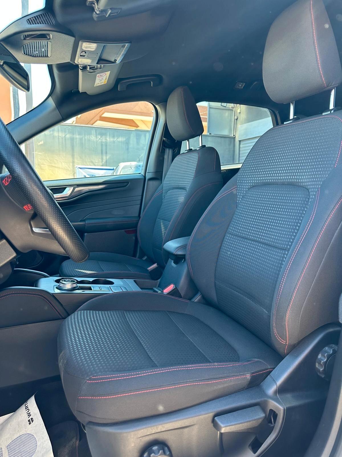 Ford Kuga 2.5 Full Hybrid 190 ST-Line X
