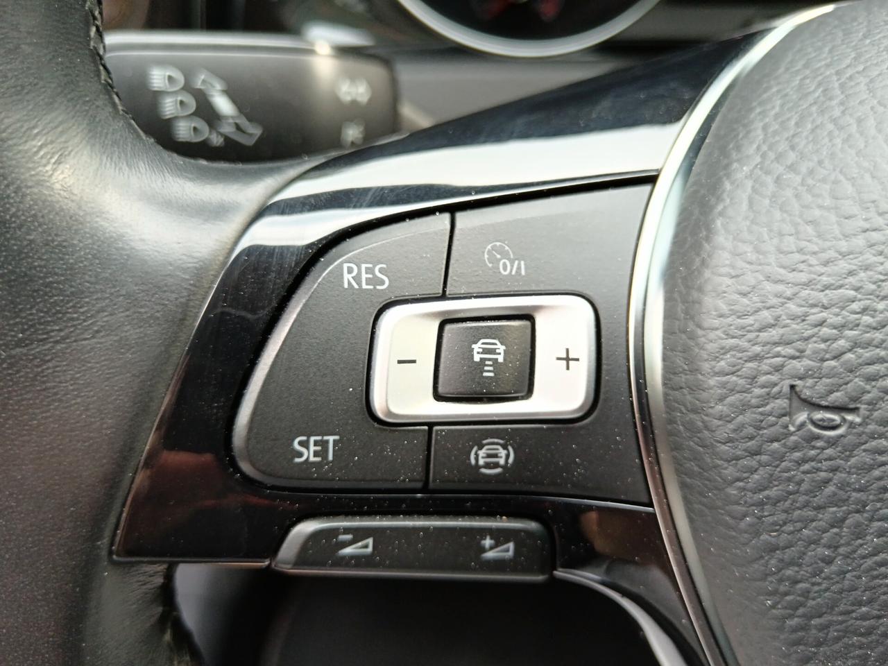 Volkswagen Golf 7.5 1.6 TDI 115CV JOIN FULL OPT
