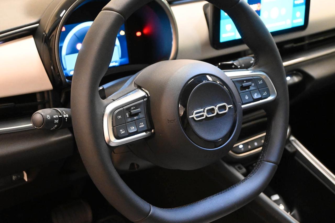 FIAT 600 (2023-->) 600 Hybrid 100 CV DCT MHEV