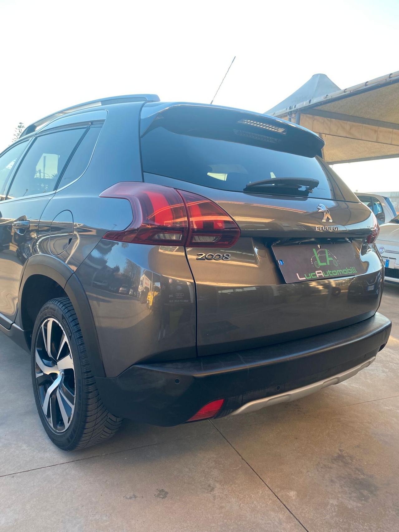 Peugeot 2008 BlueHDi 100 Black Matt