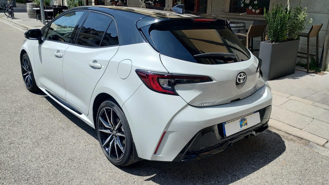 Toyota Corolla 2.0 Hybrid GR SPORT