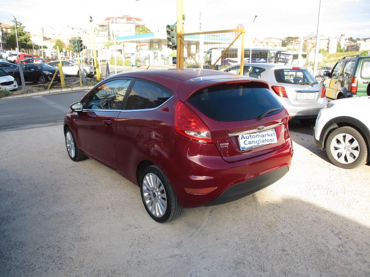 Ford Fiesta 1.4 TDCi 68CV 3 porte Titanium