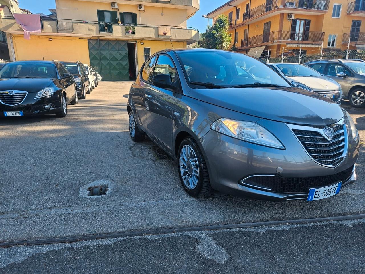 Lancia Ypsilon 1.2 Gold 2013