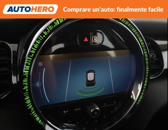 MINI Cooper 1.5 Cooper Essential 5 porte
