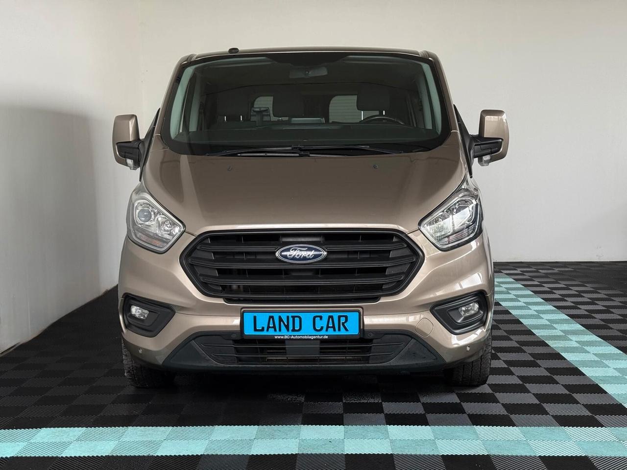 Ford Tourneo Custom 310 2.0 TDCi 130CV PC Titanium 9 POSTI