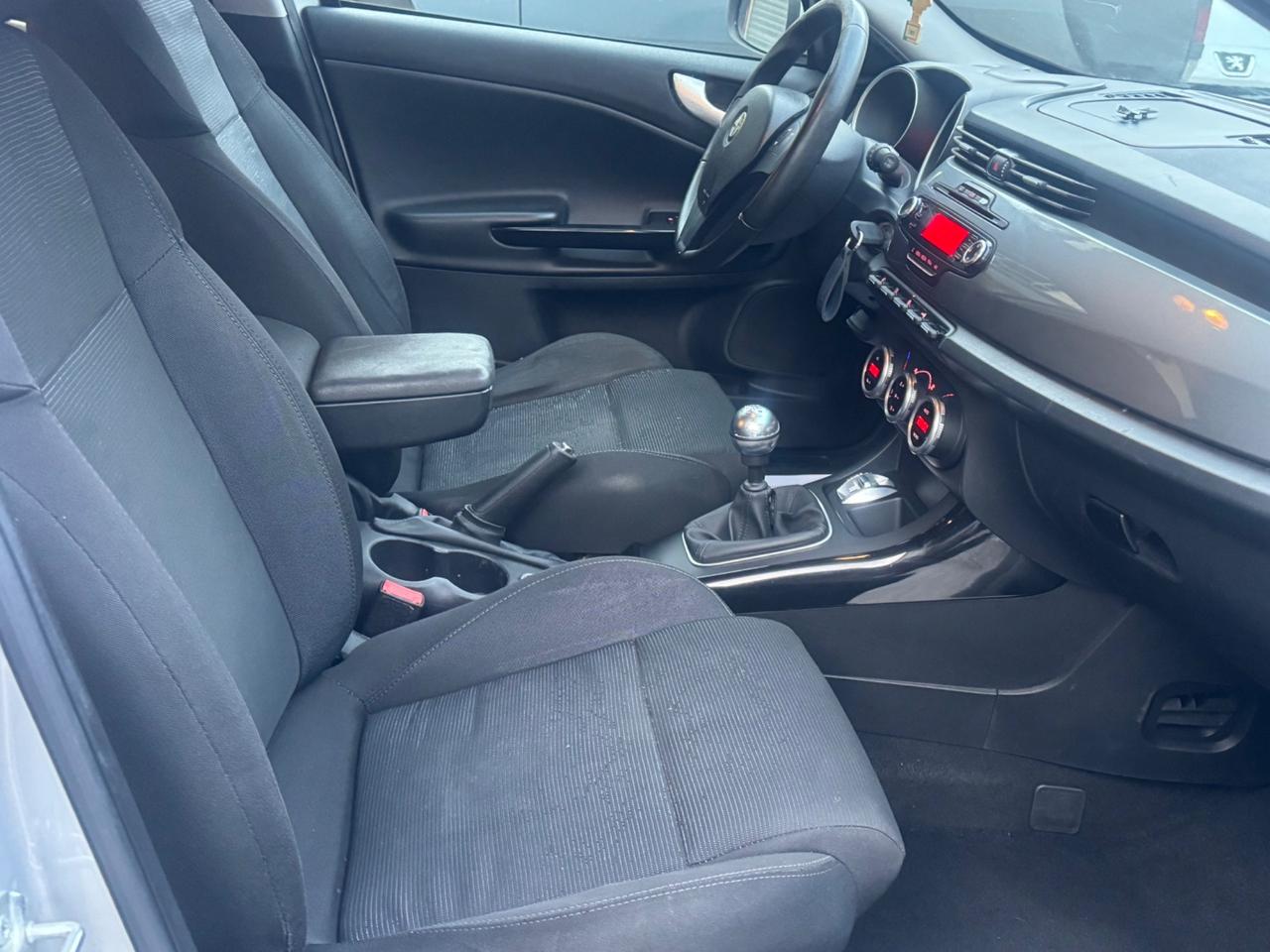 Alfa Romeo Giulietta 1.6 JTDm-2 105 CV Exclusive 2013