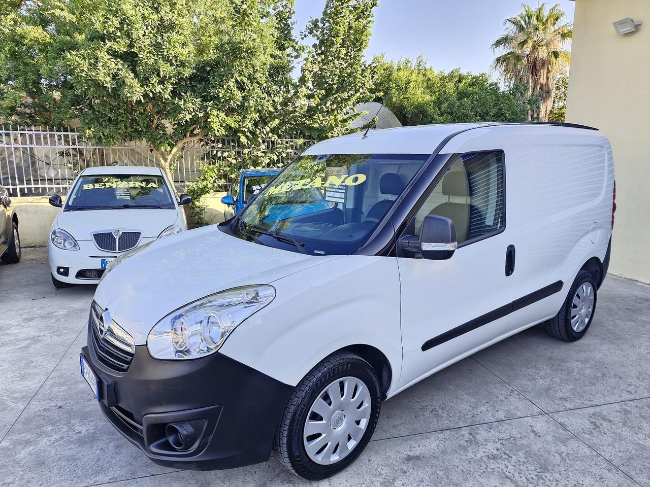 OPEL COMBO 1.4 BENZINA/METANO 11/2014 120000 KM
