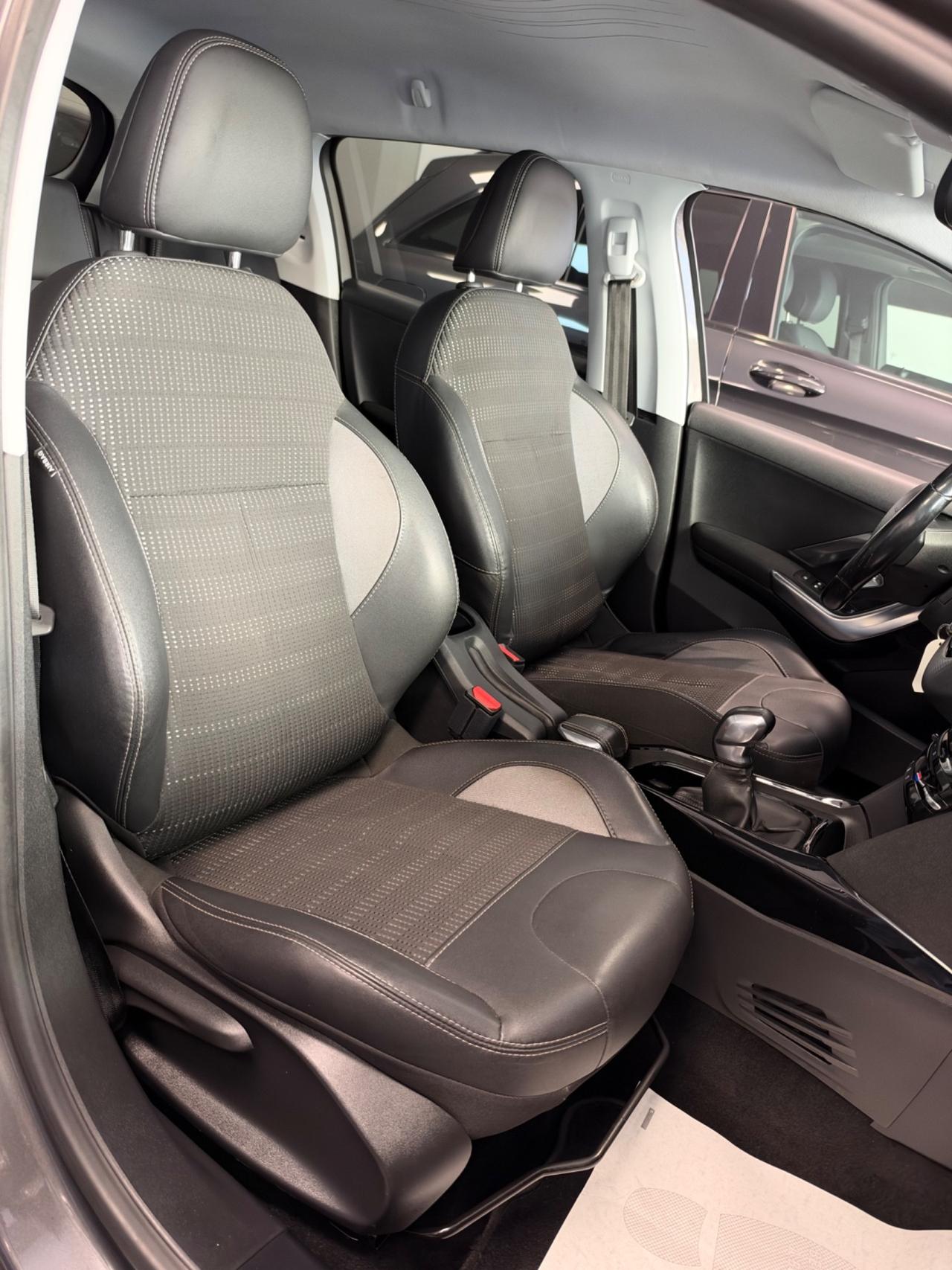 Peugeot 2008 1.5 HDI 100 CV ALLURE PACK