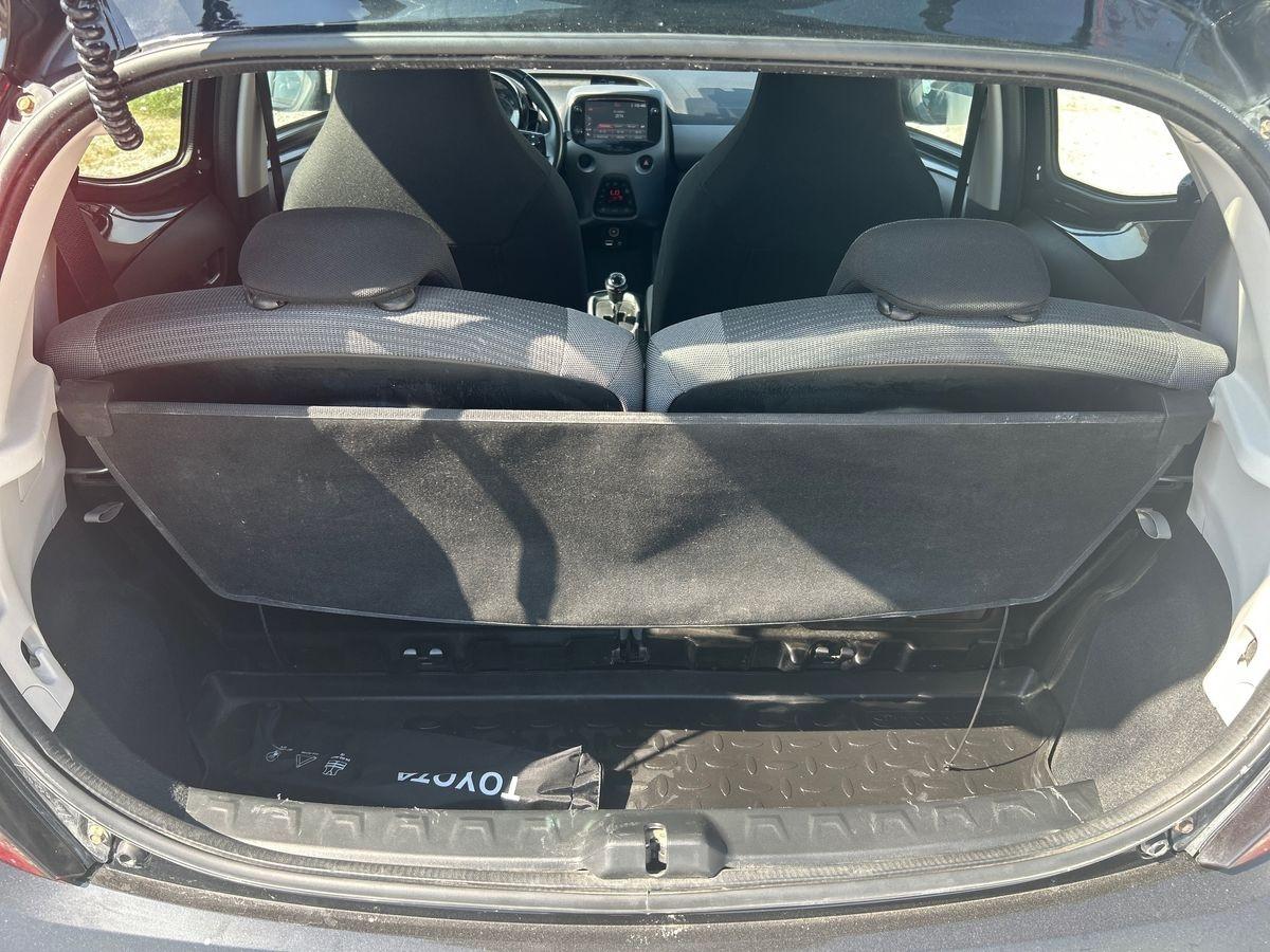 TOYOTA Aygo 2ª serie - Aygo Connect 1.0 VVT-i 72 CV 5 porte x-play